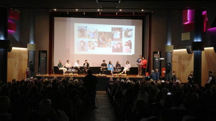 GIALINA PAIDIA VIVLIOPAROUSIASI VERIA 25-4-2026 (11)